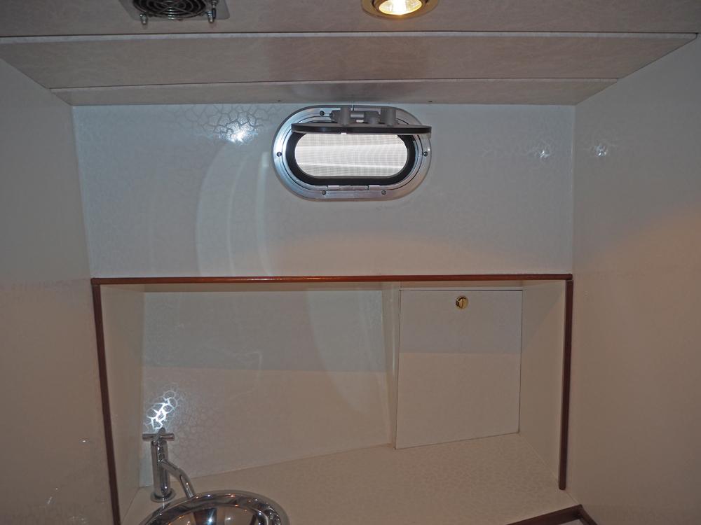 Fore ship, Accommodation